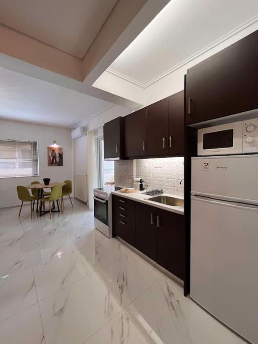 Carlito'S Apartment 2 Next To Metro Station Atenas Exterior foto